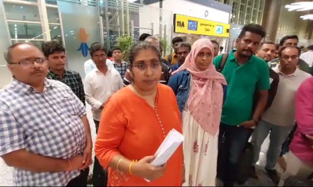 சென்னை விமான நிலையத்தில் 35 பயணிகளை ‘அம்போனு’ விட்டுட்டு பறந்த விமானம்!