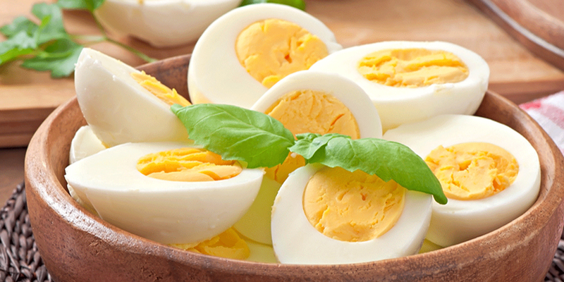 உங்களுக்கு முட்டை பிடிக்குமா?..அதிகமா சாப்பிட்டா இந்த பிரச்சனையெல்லாம் வரும்..!!