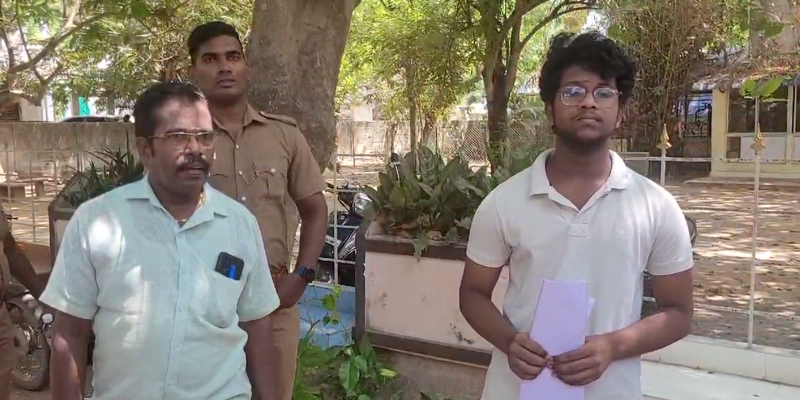 மாணவனை நீட் தேர்வு எழுத அனுமதிக்காத அதிகாரிகள்: இந்த காரணத்துக்காகவா?