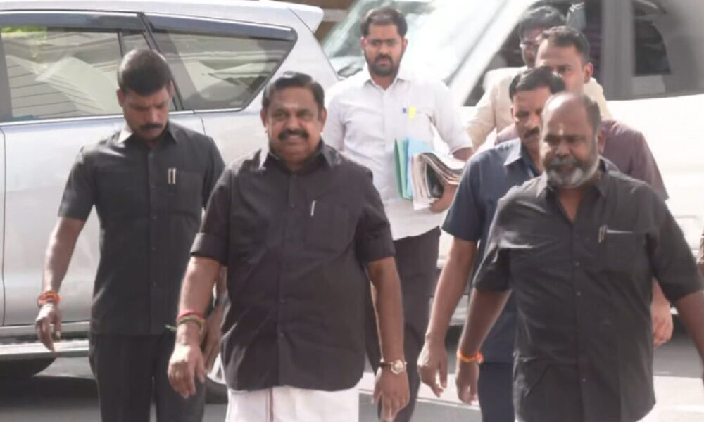 அதிமுகவினர் சட்டப்பேரவையில் பங்கேற்க ஒருநாள் தடை!