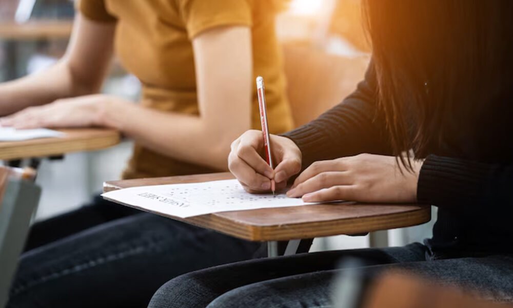 முதுநிலை நீட் தேர்வு ஒத்திவைப்பு!