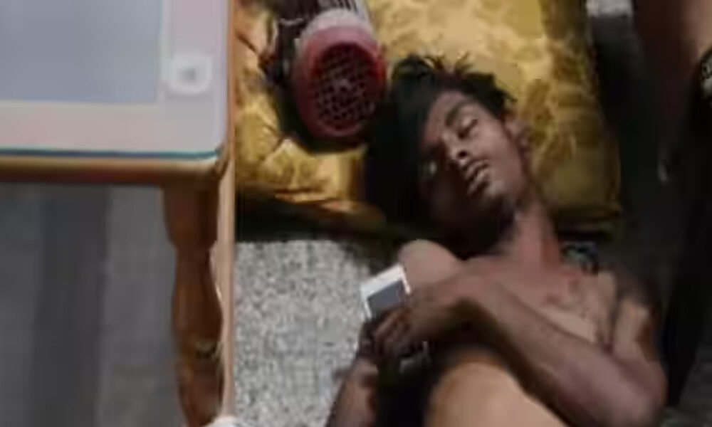 திருட போன இடத்தில் உறக்கம்.. போதையில் திருடன் செய்த காமெடி..