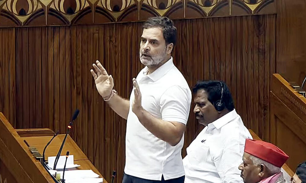 நீக்கப்பட்ட பகுதிகளை மீண்டும் சேர்க்க ராகுல் காந்தி கோரிக்கை!