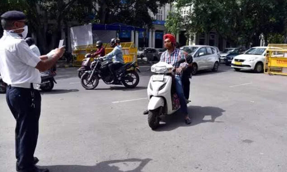 டிராபிக் போலீஸ் உங்களை மடக்கினால்..,? உங்களுக்கான உரிமைகளை தெரிந்துக் கொள்ளுங்கள்?